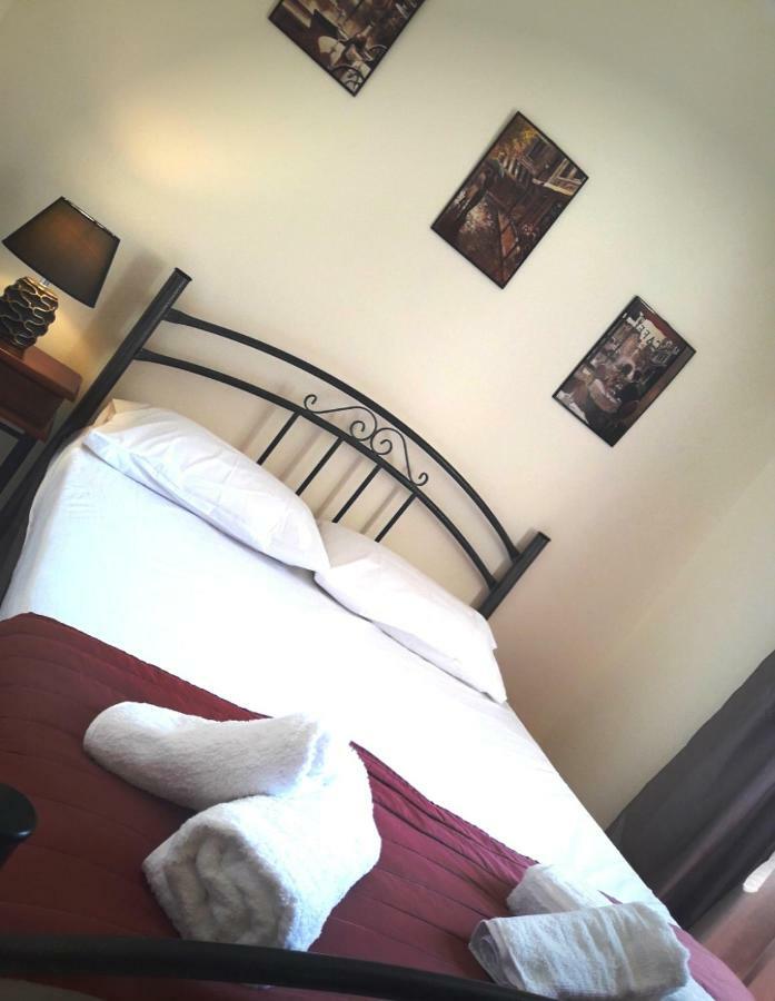 The Azeroth House - 3 Bedroom Apartment مدينة زاكينثوس المظهر الخارجي الصورة